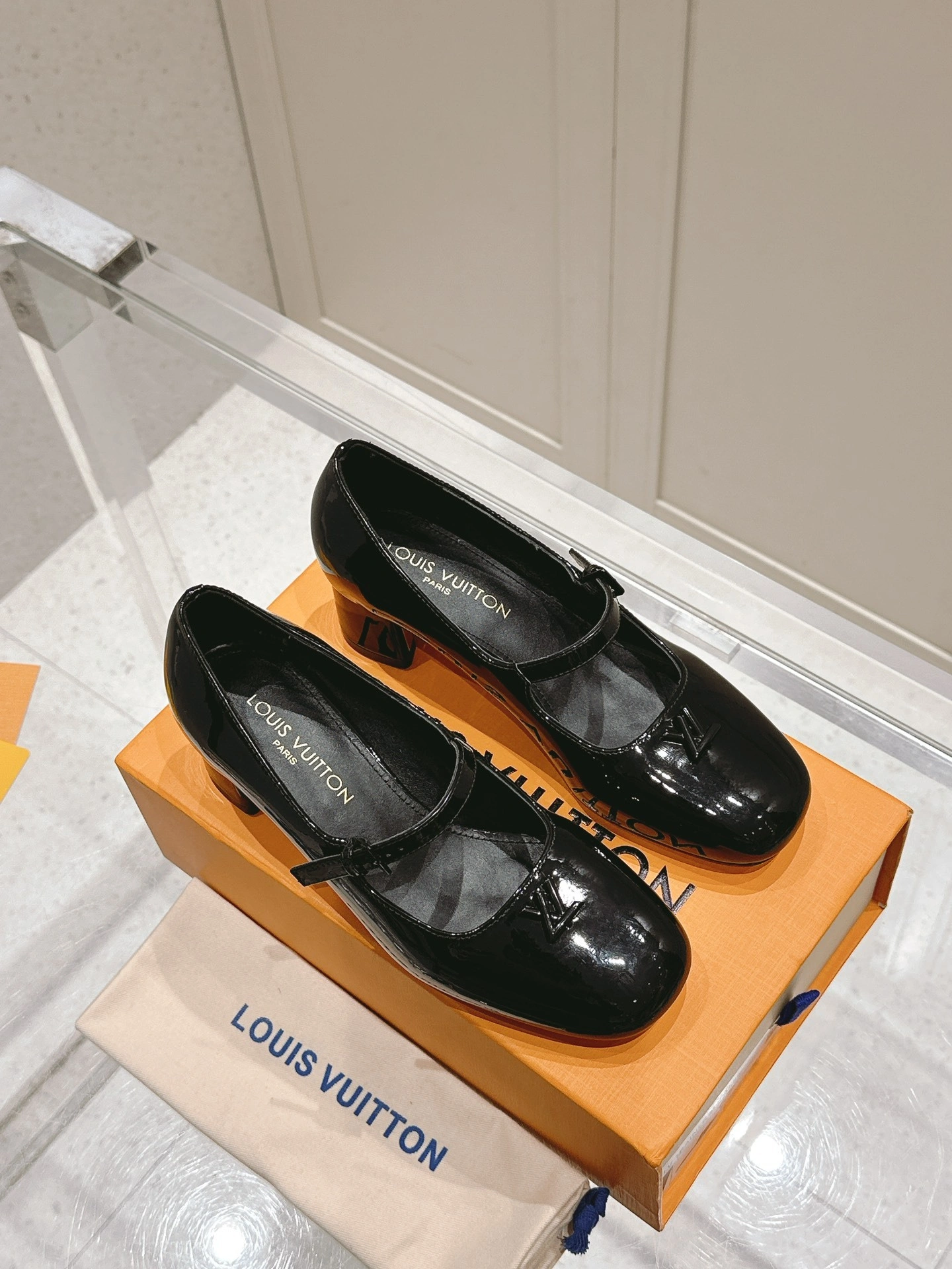 COCO-- 8V 1AGYBX Calfskin goatskin Heel height：5.5CM item:E-X198D4117
